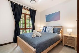 Quiet Street by the beach - 4