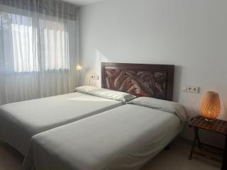 House for 8-14 people 25 min from Barcelona, Montserrat, Sitges, Penedes, Sant Cugat - 8