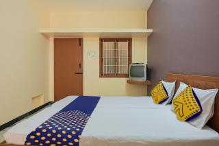 Hotel O Vel Vel Guest House - 6