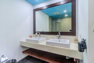 C254 Condo 2BR Pool View Short Walk to Beach - 6