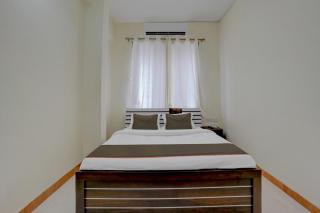 Collection O Krupa Lodge - 0