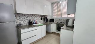 Modern Family Apartment by IsrApart - 1