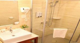 GreenTree Inn JiangSu DingShu Twon JieFang(E) Road Express Hotel - 1