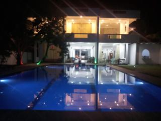 Mangroven River View Hotel - 6