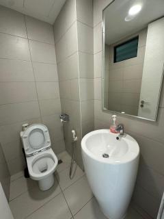 Deluxe Seaview Suite Tripe Bed with bath tub 13A - 6