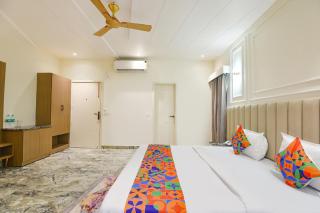 FabHotel Dev Palace I - 2