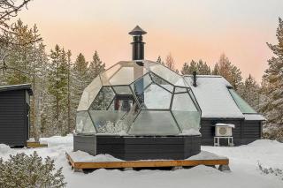 Private Aurora Samruam B Glass Roof Igloo - 6