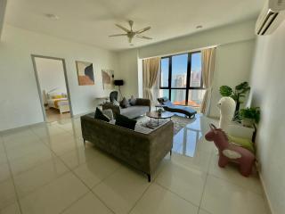 High Floor Seaview 2BR suites with Pool Sauna & Bathtub Near Gurney George Town JAZZ SUITES 253A - 6