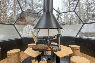 Private Aurora Samruam B Glass Roof Igloo - 1