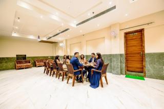 FabHotel Lohgarh Inn - 7