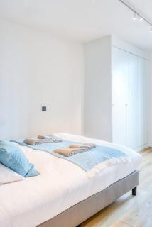 Luxurious penthouse with stunning view - 8