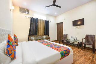 FabHotel Badal Inn - 1