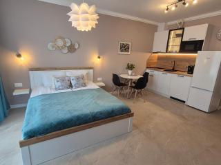 Verano Deluxe Studios - 0