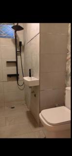 Aqua Aura 2 Bedroom Apartment Pereybere - 4