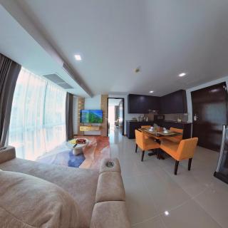 The Kris 2 Bedrooms 2 Bathrooms Apartment - Patong Beach - 1