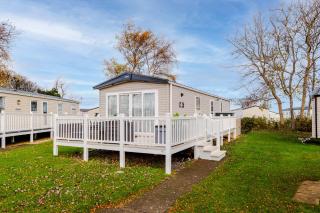 3 Bedroom Caravan - Seton Sands - 8
