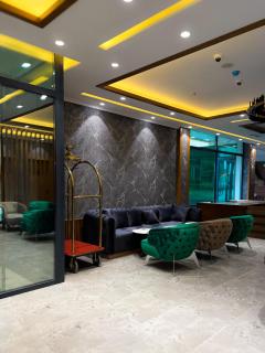 Mountain Sky Hotel - 4