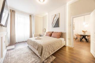 Exclusive 2BDRM Central Apartment By Prestige Homes - 7