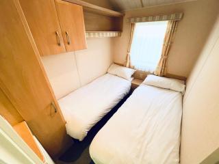 2 Bedroom Caravan FK2, Sandown, Isle of Wight - 6