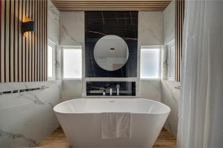 Luxury 3BR Duplex Apartment in the Heart of Gzira by 360 Estates - 8