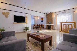 Venem homecation - Arusha - 0