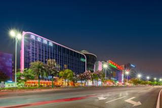 Royalton Hotel Shenzhen Baoan Airport - 8