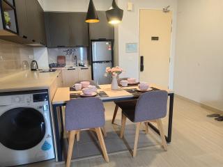 Windmill 4 Star Skypool 2 - 4