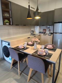 Windmill 4 Star Skypool 2 - 2