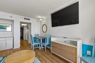 Camelot By The Sea PH12 - 8