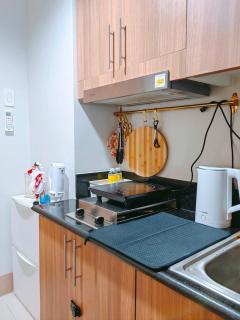 MOA Staycation Haven Cozy 1BR Retreat with Balcony at Shore 3 - 8