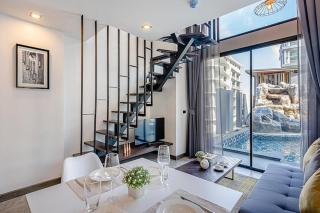 Duplex 1 BR Apt UTL B112 - Direct Pool Access - 0