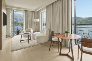 The Lake Como EDITION - 1