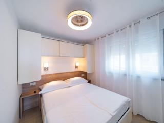 Apartments Arti Homes Rab Banjol - One Bedroom Apartment With Terrace Arti 1 - 8