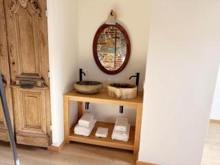 Charming holiday home with garden - 3