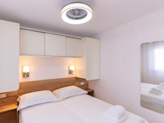 Apartments Arti Homes Rab Banjol - Two Bedroom Apartment With Terrace Arti 2 - 8