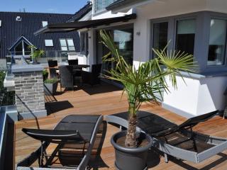 The House of Port Haf 2 - 0