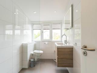 Nice, modern furnished holiday home - 2