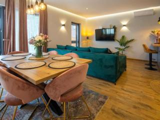 Lux Vintage House Bella Vita Biograd na Moru with Pool - 0