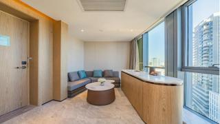 Holiday Inn Zhuhai City Center by IHG - 3