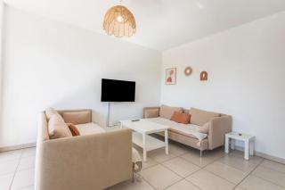 Modern apartment for 4 with private garden - 3