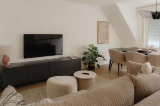 Modern and Elegant Apartment 30m to the beach - 0