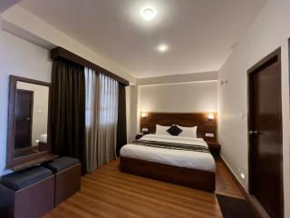 Hotel Freesia Stays - 0