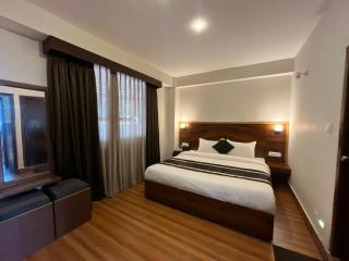 Hotel Freesia Stays - 7