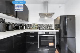 Short Stays at Tyndale Court by Azzurri Properties Short Lets & Serviced Accommodation London with Wi-Fi and Parking - 5