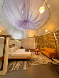 Highland Glamping Luxury Dome tent - 3