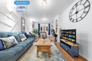 Short Stays at Tyndale Court by Azzurri Properties Short Lets & Serviced Accommodation London with Wi-Fi and Parking - 9