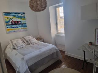 Maison en pierre indépendante - 1