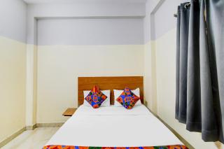 FabHotel Golden Dreams - 2