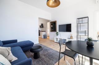 Large 2BR Sea View 1 min from Monaco - 1