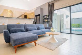 Nautica Pool Villa Pattaya - 8